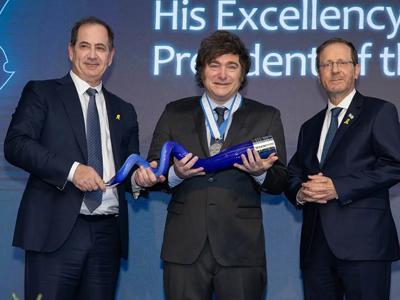 Co-Founder/Chairman of The Genesis Prize Foundation Stan Polovets, President Milei, and President Isaac Herzog. Credit: Getty Images for Genesis Prize Foundation.